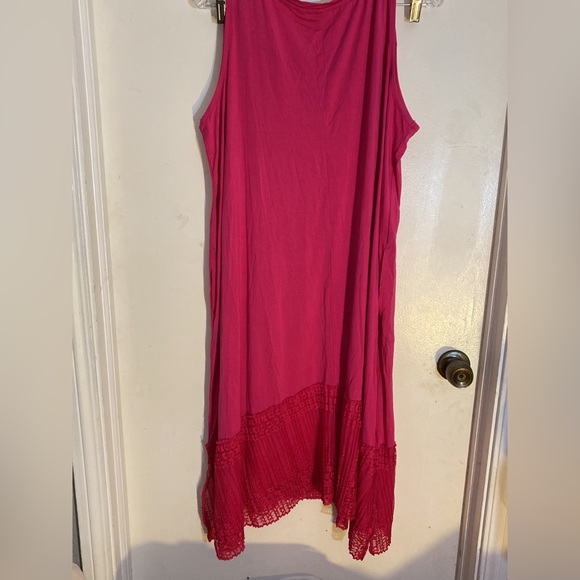 New brim QVC
LOGO by Lori Goldstein Regular Rayon 230
Dress with Broomstick Lace - Picture 12 of 13